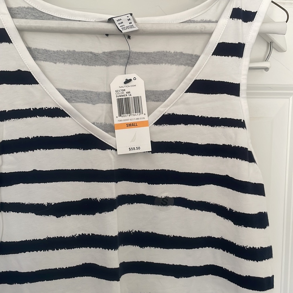 Nautica beach dress . Never worn with tags - Picture 4 of 4